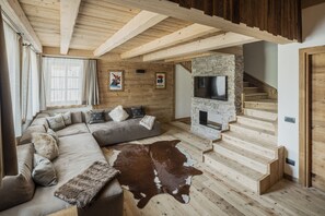 TV connectée, cheminée