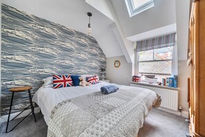 2 chambres, fer et planche à repasser, Wi-Fi gratuit, draps fournis