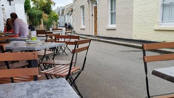 Apartamento | Opções para refeição ao ar livre