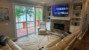 Smart TV, DVD player, stereo, computer monitors