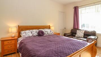 2 bedrooms, individually decorated, individually furnished, free WiFi