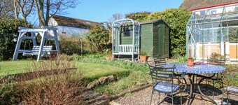 Blue Skies Cottage