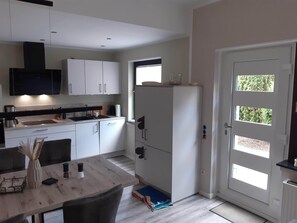 Fridge, microwave, stovetop, dishwasher - Cozy vacation apartment, ideal starting point for hiking (Lennestadt)