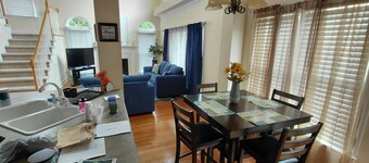 1.5 acre Quiet residential property 5 bedroom home