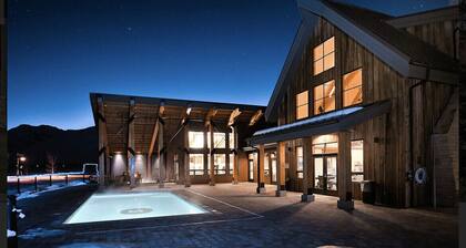 Premium Getaway Minutes from Sun Valley Resort