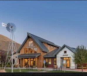 Exterior - Premium Getaway Minutes from Sun Valley Resort (Hailey)