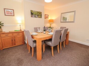 코티지 | 전용 주방 | 냉장고, 식기 세척기, 전기 주전자, 토스터