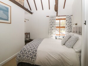 Stuga | 3 sovrum, individuell inredning, unika möbler och gratis wi-fi