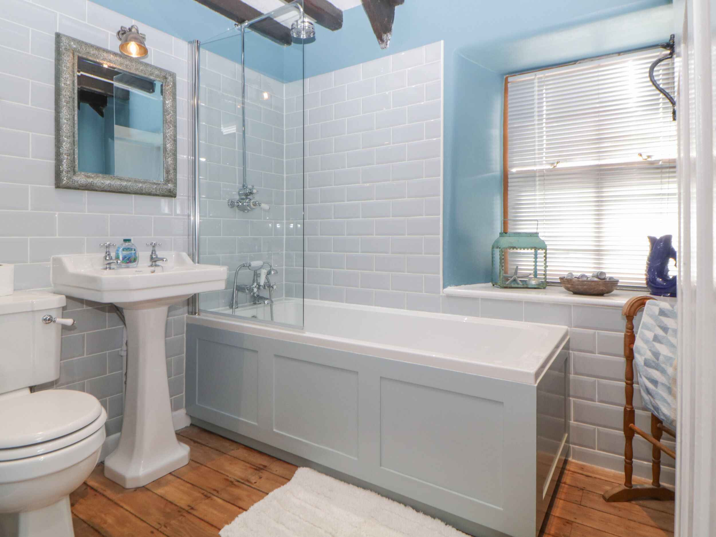 Cottage | Bathroom | Shower