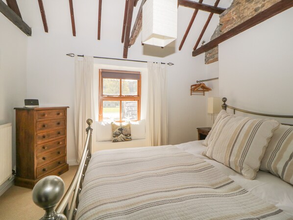 Cottage | 3 bedrooms, individually decorated, individually furnished, free WiFi