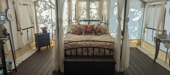 No Fees! Riverfront Glamping Tent on Mini Donkey Ranch!