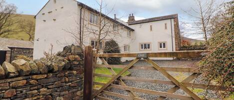 Cottage | Property grounds