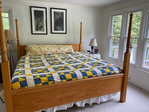 4 soverom, skrivebord, strykejern/-brett og wi-fi (inkludert)