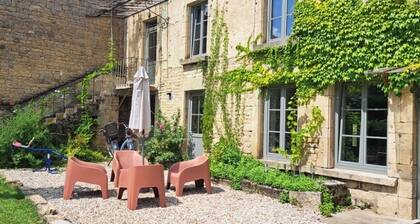 Maison Margueritte(Classified 4*), Charming House with Jacuzzi
