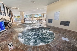 Baignoire à remous intérieure