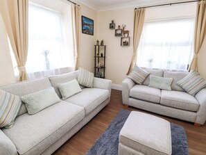 Cottage | Living area