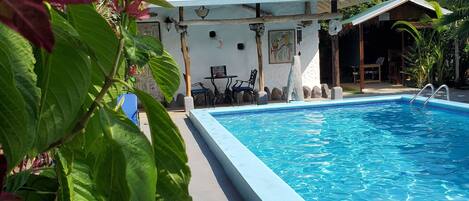 Piscina a l'aire lliure