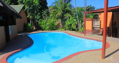 Cozy guesthouse - 5 minute the Kruger National Park!
