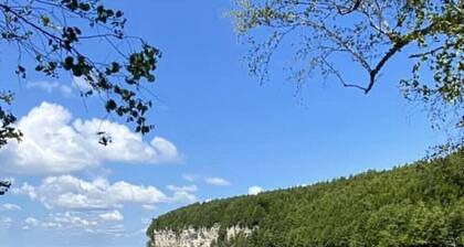 Cottage near Munising, Pictured Rocks, Waterfalls, hiking, Snowmobile/ATV trails