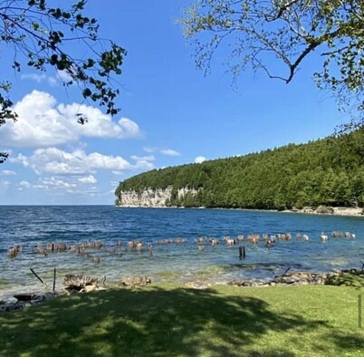 Cottage near Munising, Pictured Rocks, Waterfalls, hiking, Snowmobile/ATV trails