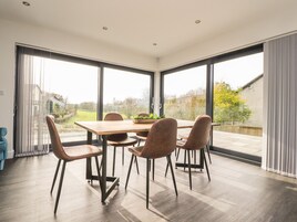 平房 | 私人廚房 | 雪櫃、洗碗機、電熱水壺、多士爐