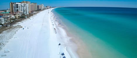 Beach nearby, sun-loungers, beach towels