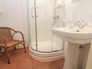 Shower - Cross View Cottage (Alston)