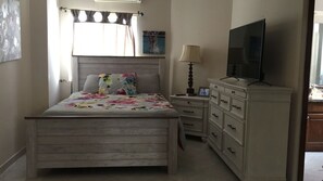 3 chambres, fer et planche à repasser, Wi-Fi gratuit, draps fournis