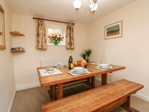 Cottage | Private kitchen - Hedgehog Cottage (Minehead)