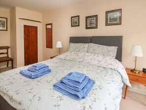 2 habitaciones, decoración personalizada y muebles diferentes