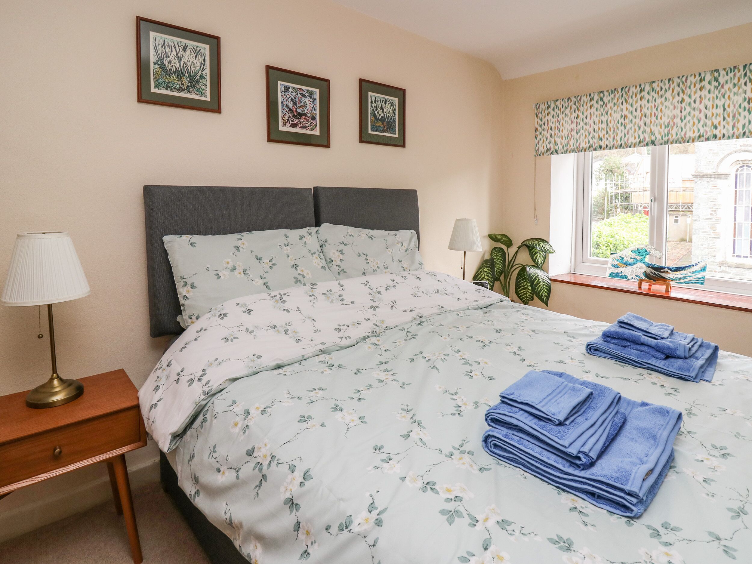 Cottage | 2 bedrooms, individually decorated, individually furnished, free WiFi