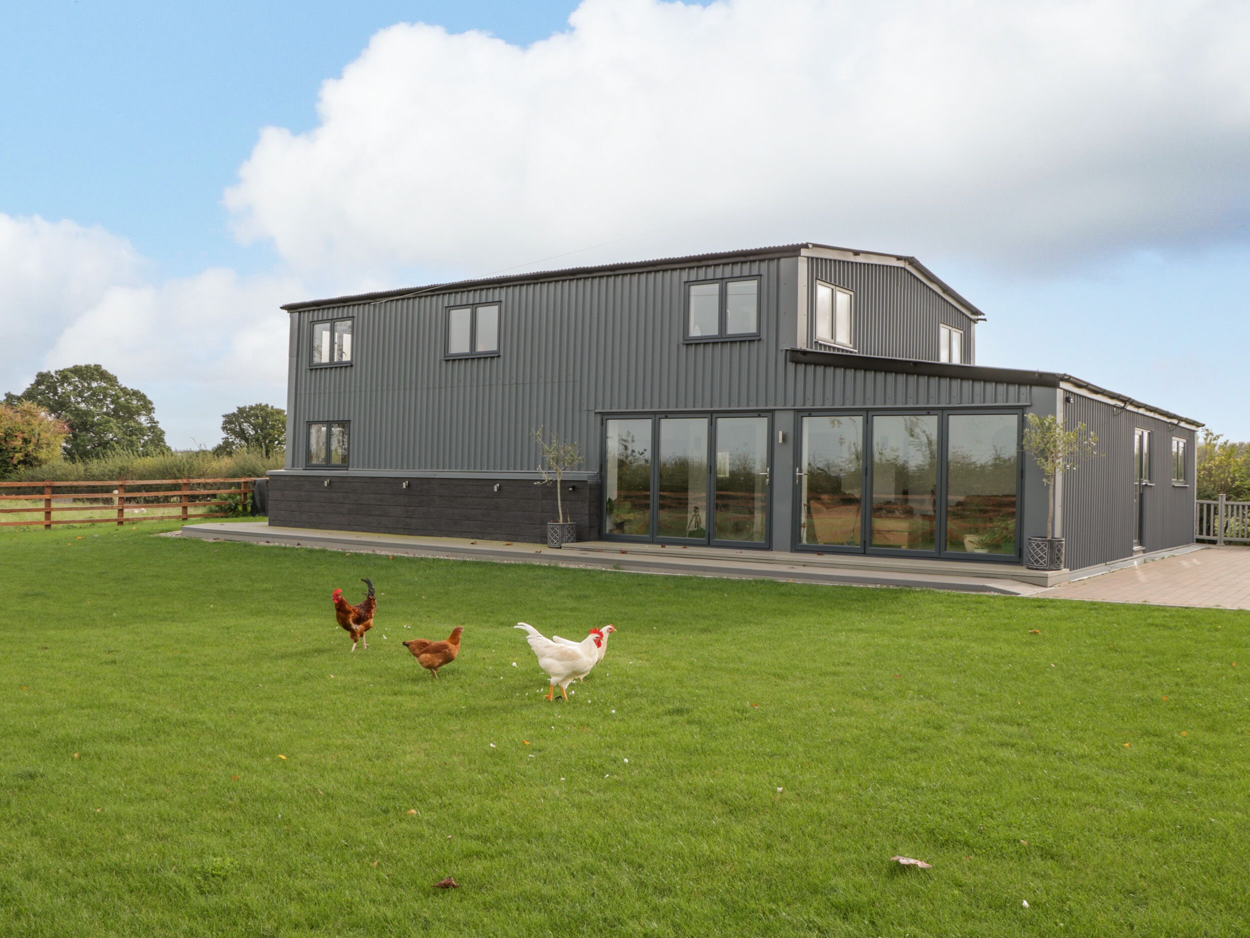 Cottage | Property grounds