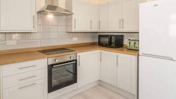 Casa de campo | Cocina privada | Lavavajillas y utensilios de cocina