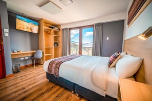 Deluxe Double Room | Premium bedding, down comforters, in-room safe, desk