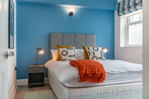 Family Apartment, 1 Double Bed with Sofa bed | In-room safe, individually decorated, individually furnished - 140 Minories (London)