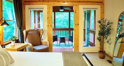Cozy Cabin minutes from Lake Oneida