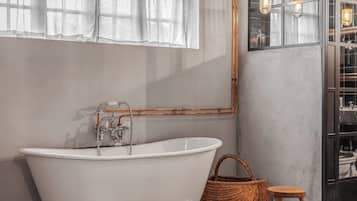 Bathtub