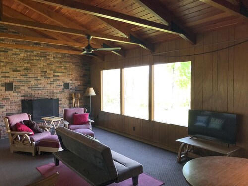 Lake Cabin