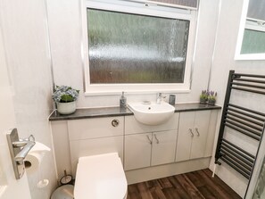 Cottage | Bathroom | Shower - Cedar Holme (Chesterfield)