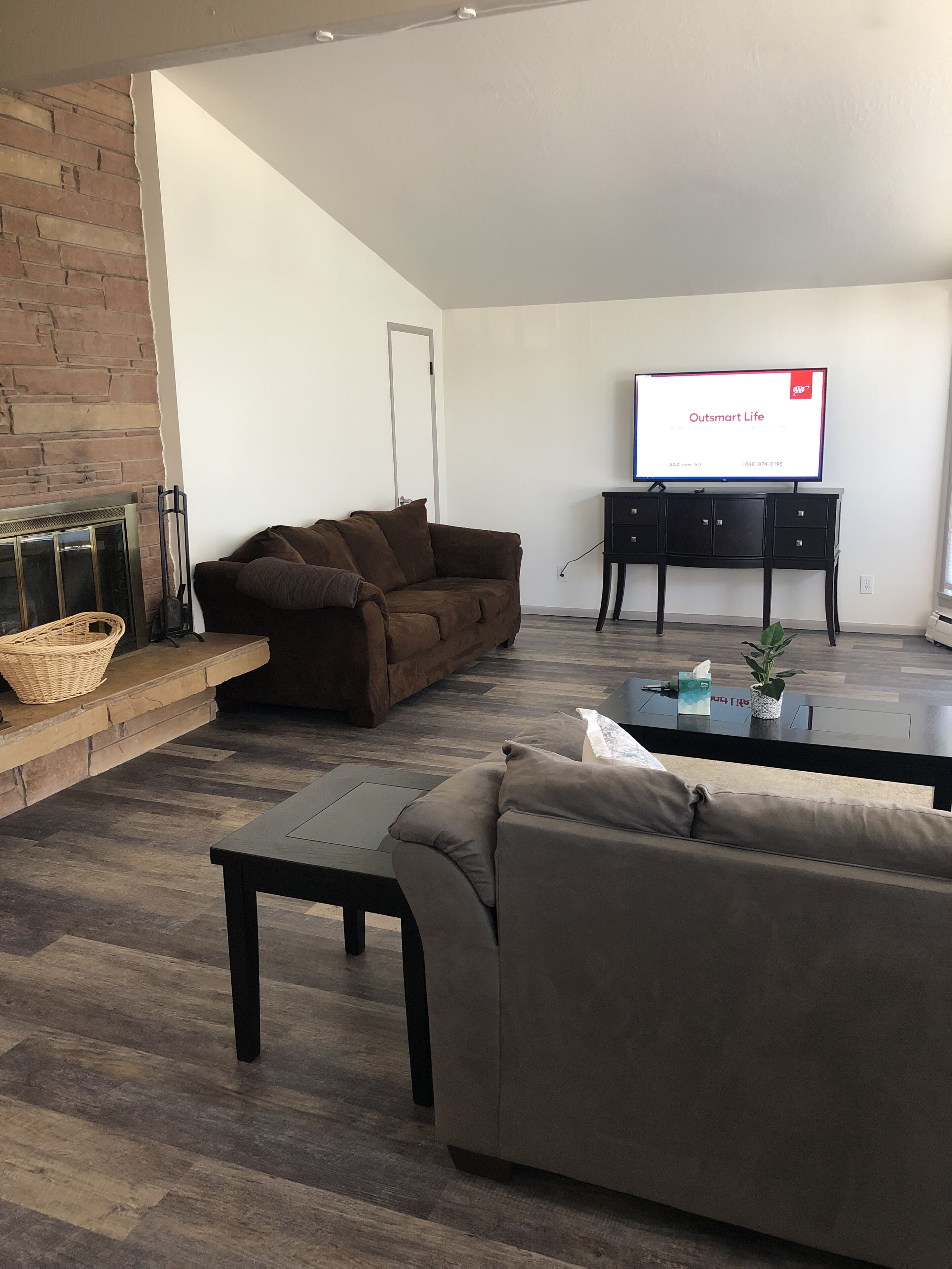 智能电视、壁炉