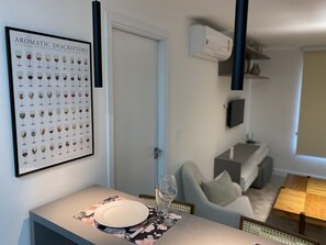 Luokittelematon kuva, 2 kautta 49, painike