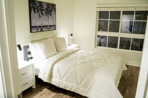 3 bedrooms, desk, iron/ironing board, free WiFi