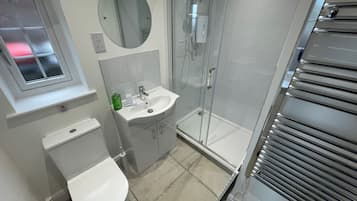 Cottage | Bathroom | Shower
