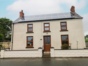 Cottage | Exterior - Brynawel (Carmarthen)