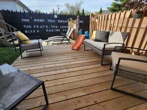 Terrace/patio - Beautiful modern home with Hotub (Peterborough)