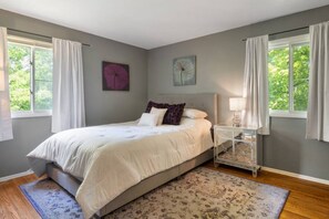 4 chambres, fer et planche à repasser, Wi-Fi gratuit, draps fournis