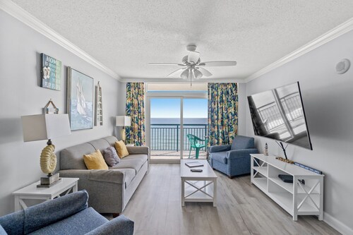 Paradise Resort by Elliott Beach Rentals