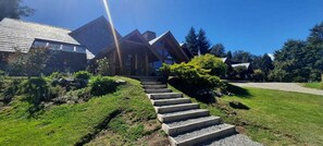 Exterior - Hostería Las Nieves (Villa La Angostura)