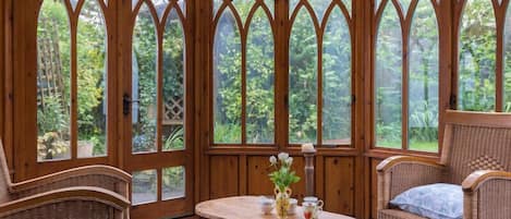 Cottage | Living room | DVD player
