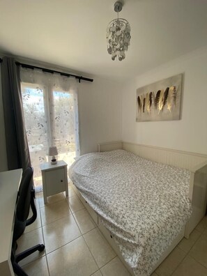 3 Schlafzimmer, Schreibtisch, kostenloses WLAN, Bettwäsche